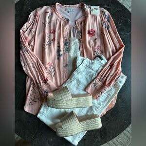 LOFT | Peach Floral Button-Front Top